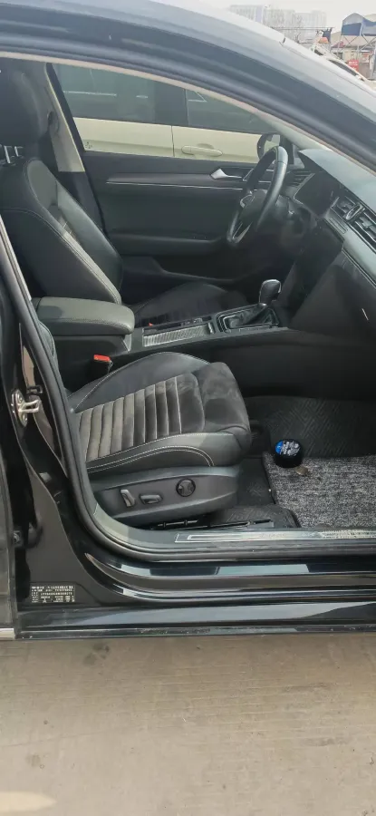 2020 Volkswagen Magotan 2.0T 186HP L4 7DCT,autocango,china used car exporter,china ev exporter,chinese used car exporter,chinese used ev exporter