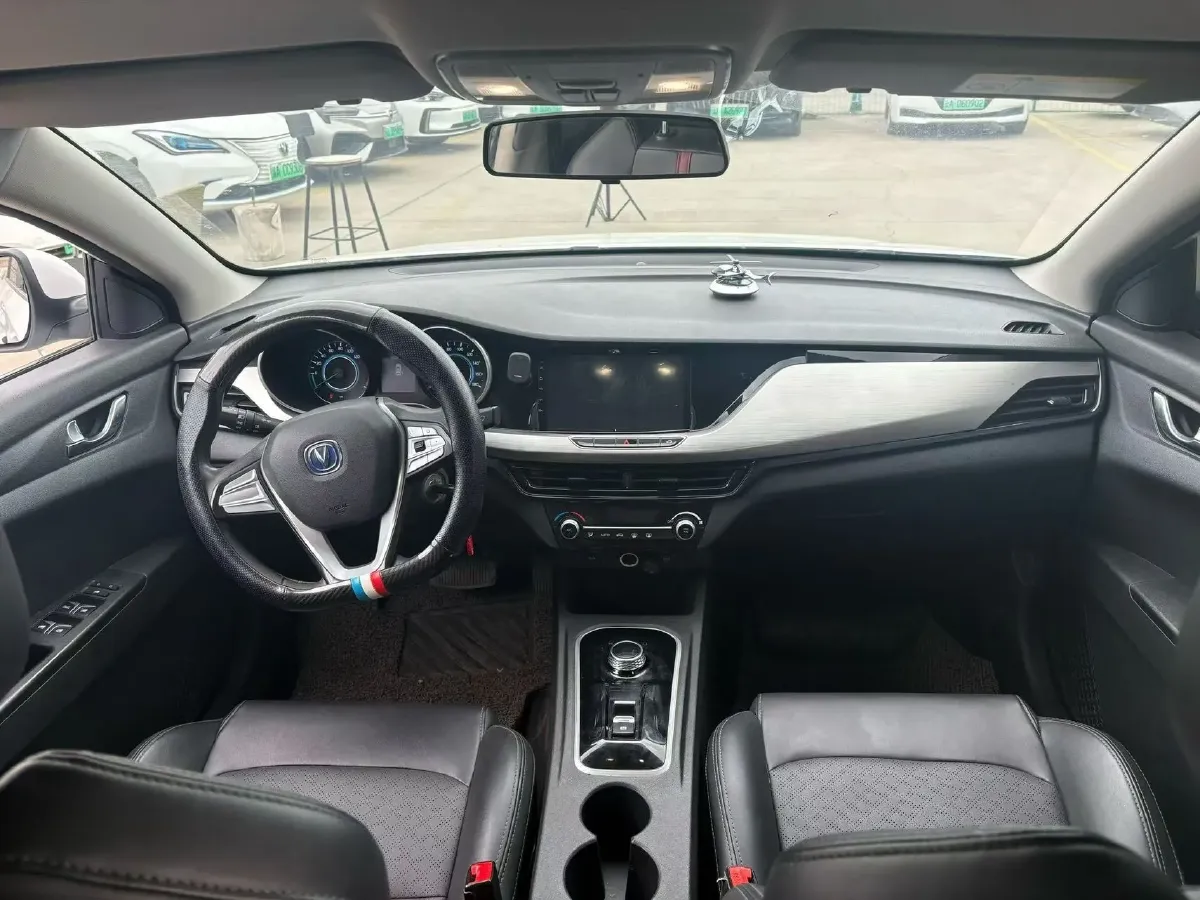 2022 ChangAn Eado BEV 47.78KWH,autocango,china used car exporter,china ev exporter,chinese used car exporter,chinese used ev exporter