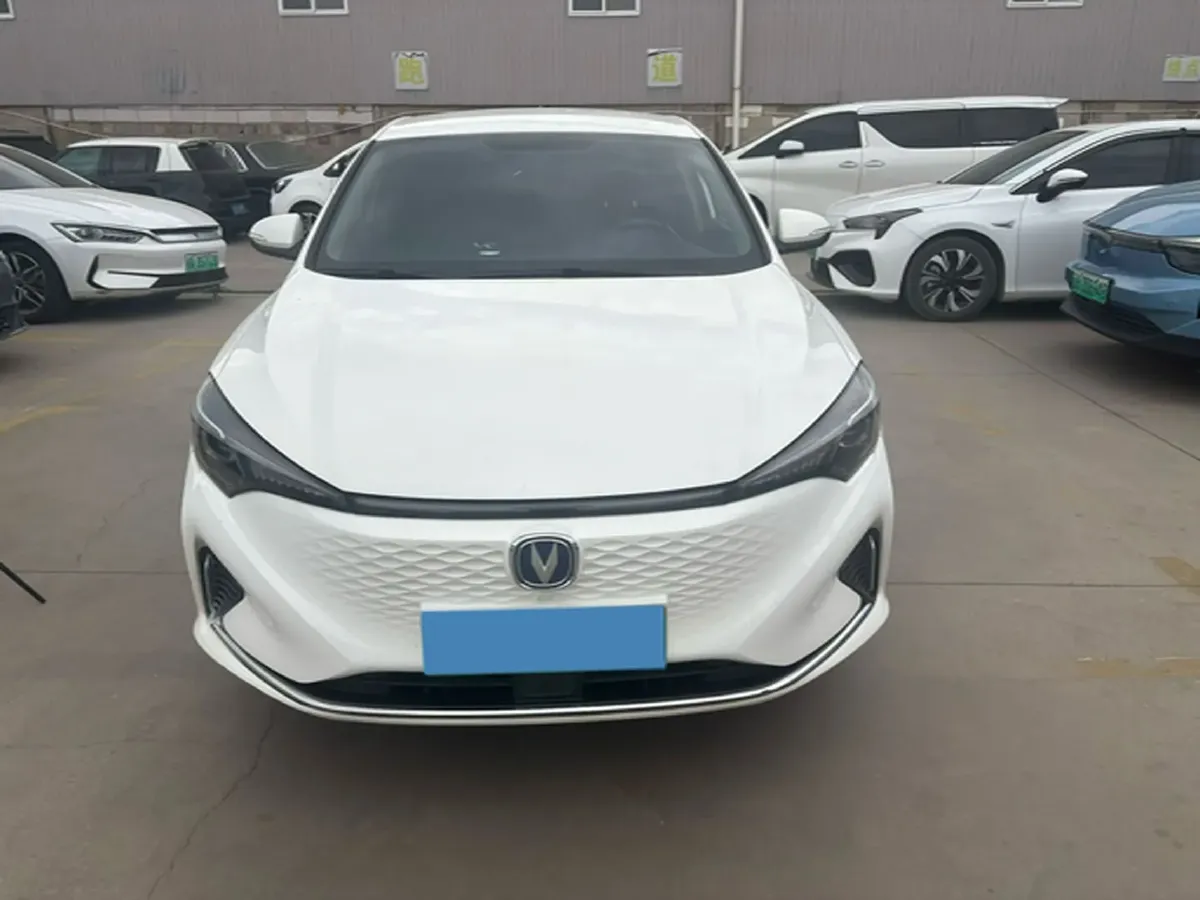 2022 ChangAn Eado BEV 47.78KWH,autocango,china used car exporter,china ev exporter,chinese used car exporter,chinese used ev exporter