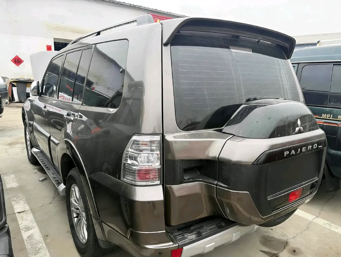 2017 Honda Jade 1.8L 141HP L4 5AT,autocango,china used car exporter,china ev exporter,chinese used car exporter,chinese used ev exporter