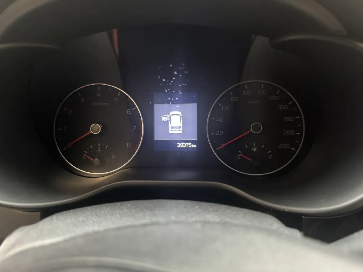 2017 Kia KX Cross 1.4L 100HP L4 6AT,autocango,china used car exporter,china ev exporter,chinese used car exporter,chinese used ev exporter