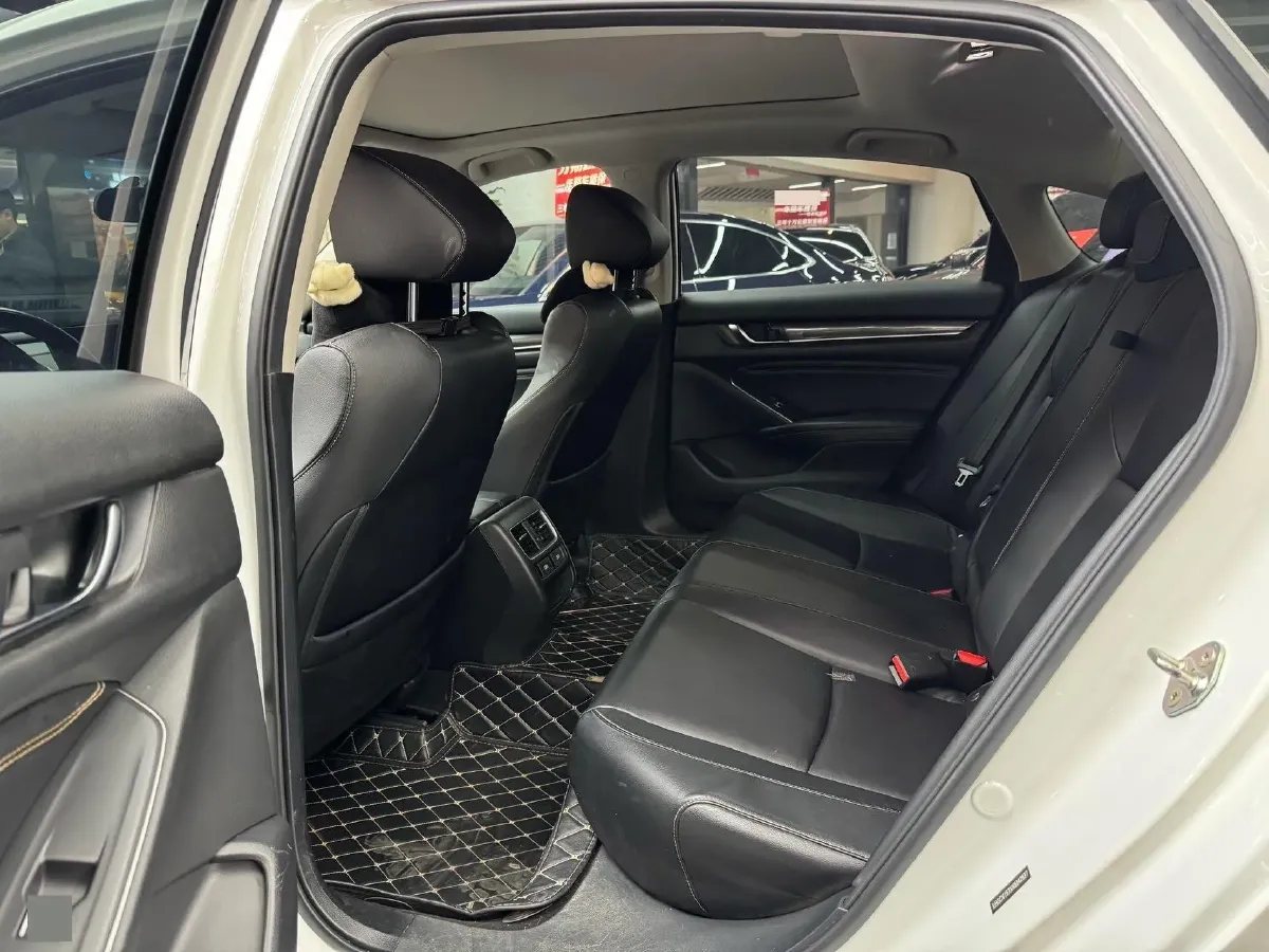 2022 Honda Accord 1.5T 194HP L4 CVT,autocango,china used car exporter,china ev exporter,chinese used car exporter,chinese used ev exporter