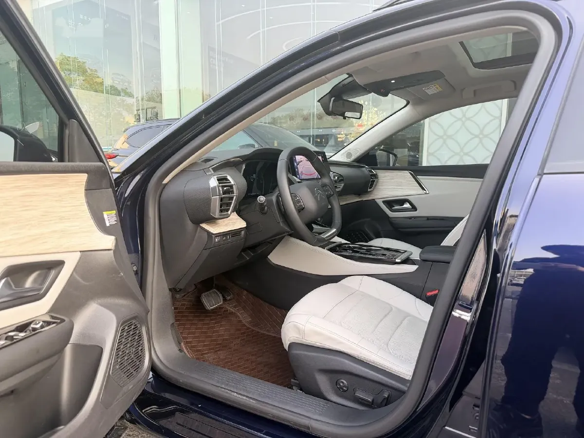 2024 Citroen C5 X 1.6T 175HP L4 8AT,autocango,china used car exporter,china ev exporter,chinese used car exporter,chinese used ev exporter