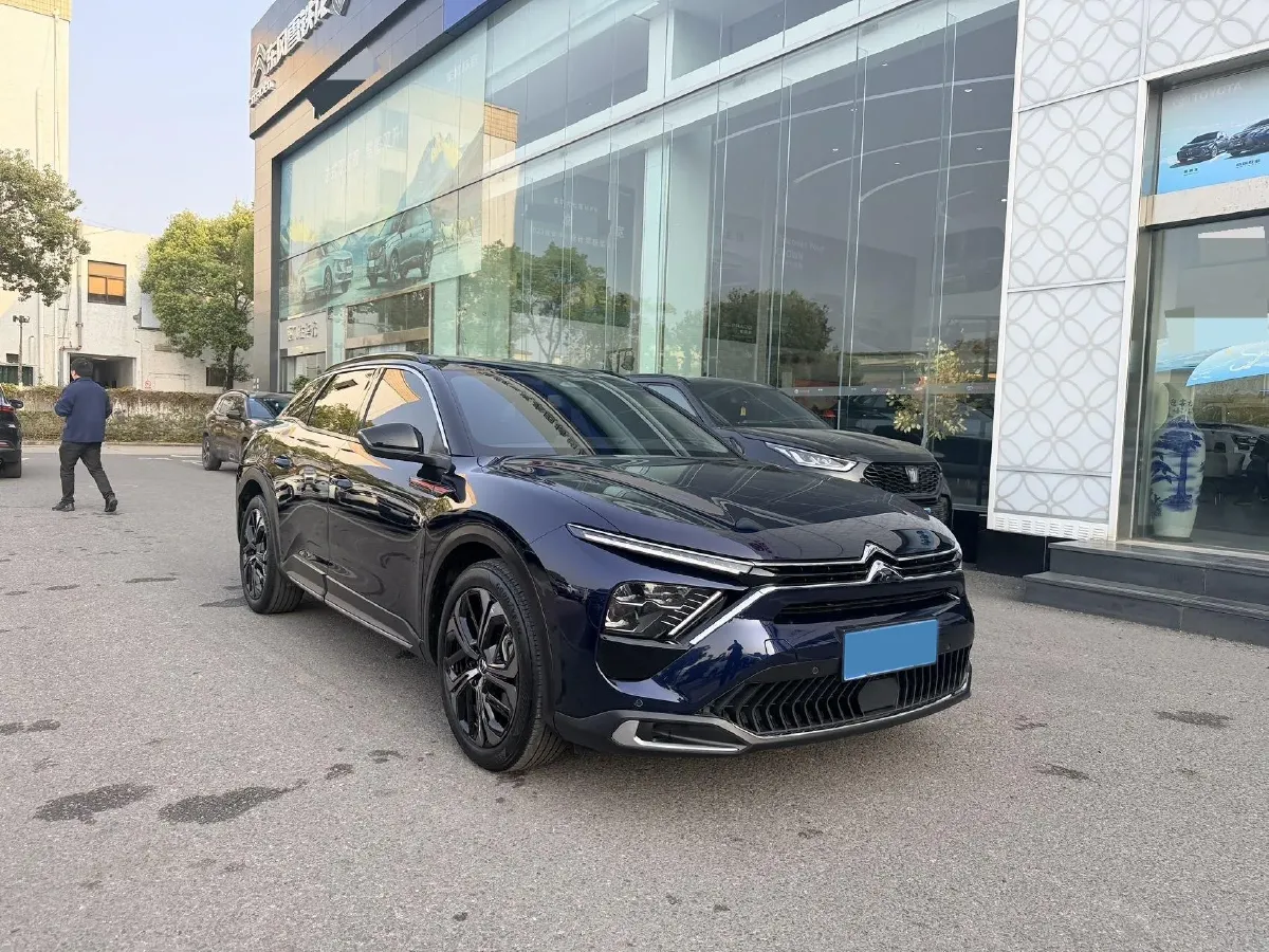2024 Citroen C5 X 1.6T 175HP L4 8AT,autocango,china used car exporter,china ev exporter,chinese used car exporter,chinese used ev exporter