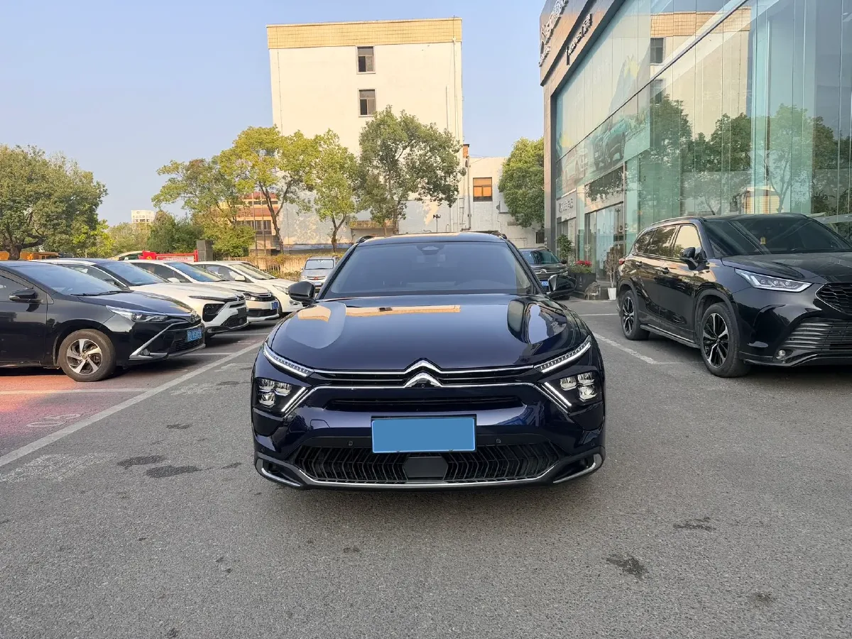2024 Citroen C5 X 1.6T 175HP L4 8AT,autocango,china used car exporter,china ev exporter,chinese used car exporter,chinese used ev exporter