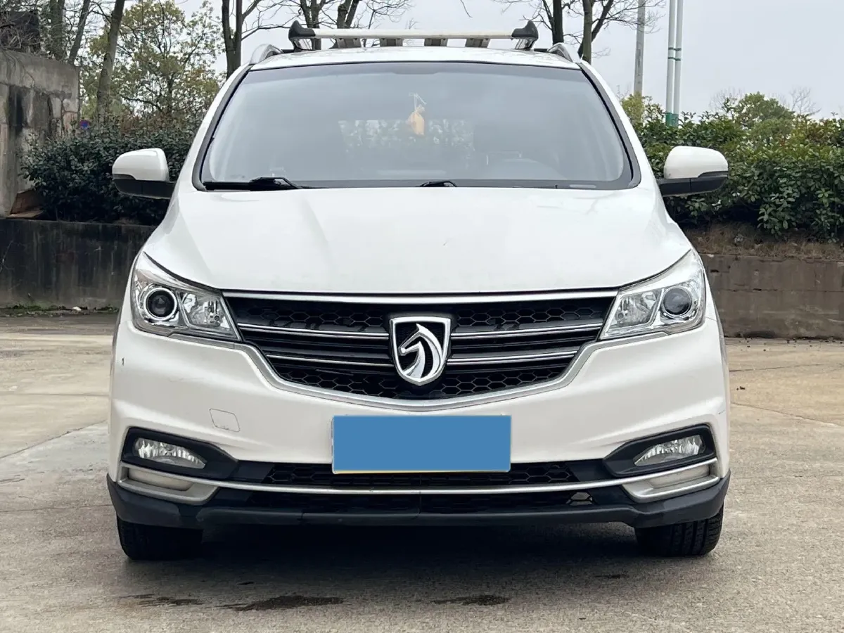 2021 BaoJun 730 1.5T 147HP L4 CVT,autocango,china used car exporter,china ev exporter,chinese used car exporter,chinese used ev exporter