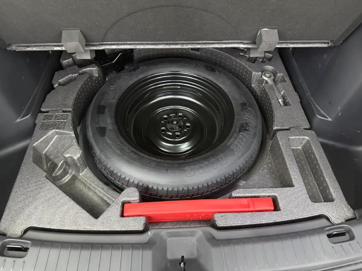 2023 Mazda CX-50 2.0L 155HP L4 6AT,autocango,china used car exporter,china ev exporter,chinese used car exporter,chinese used ev exporter