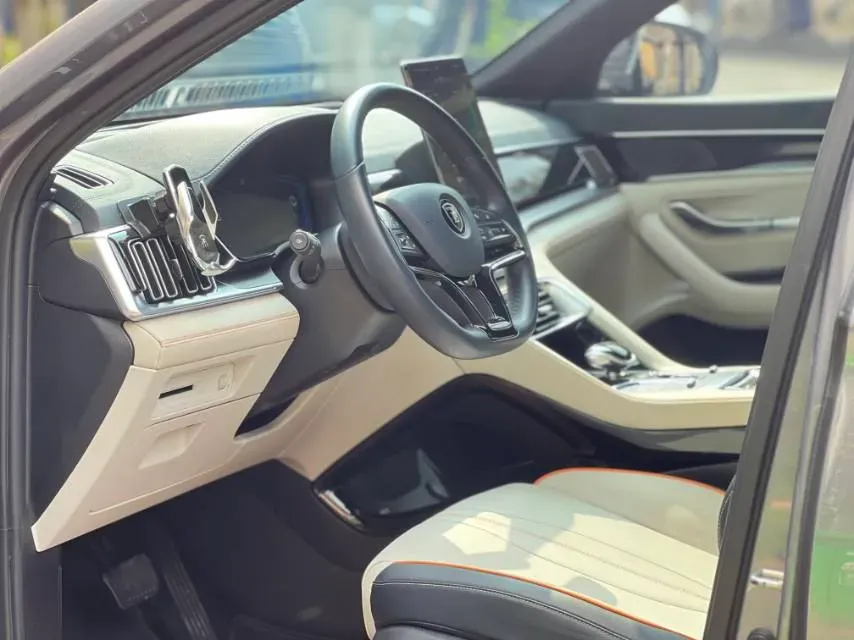 2021 Geely JiaJi 1.5T 177HP L3 7DCT PHEV 11.3KWH,autocango,china used car exporter,china ev exporter,chinese used car exporter,chinese used ev exporter