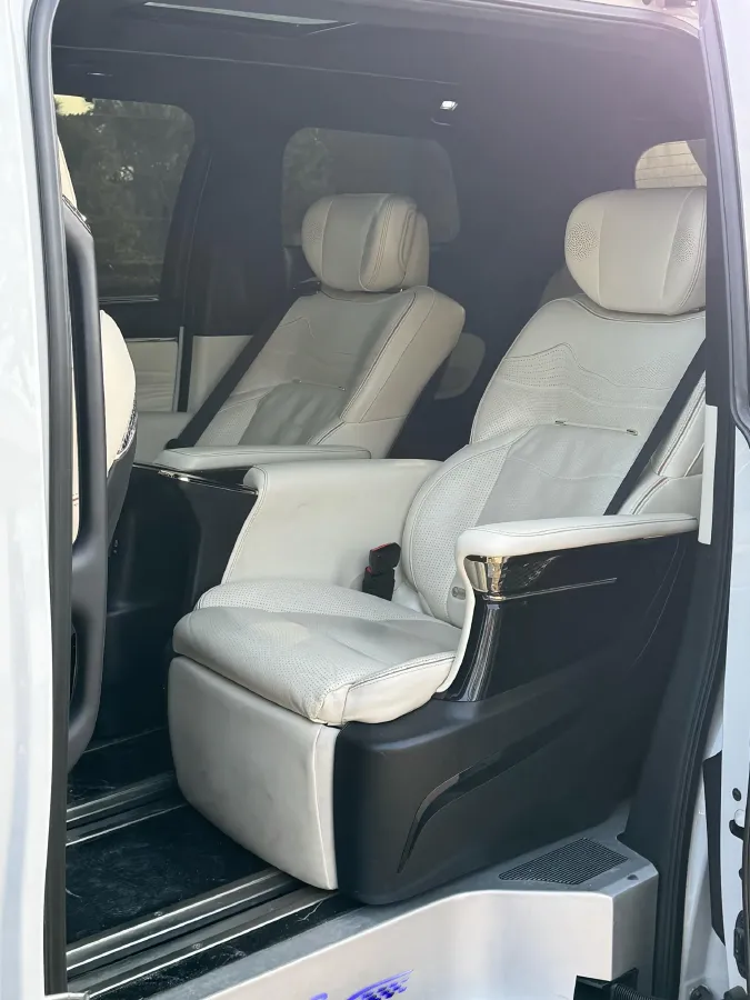 2023 GAC Trumpchi M8 2.0T 190HP L4 E-CVT Hybrid,autocango,china used car exporter,china ev exporter,chinese used car exporter,chinese used ev exporter