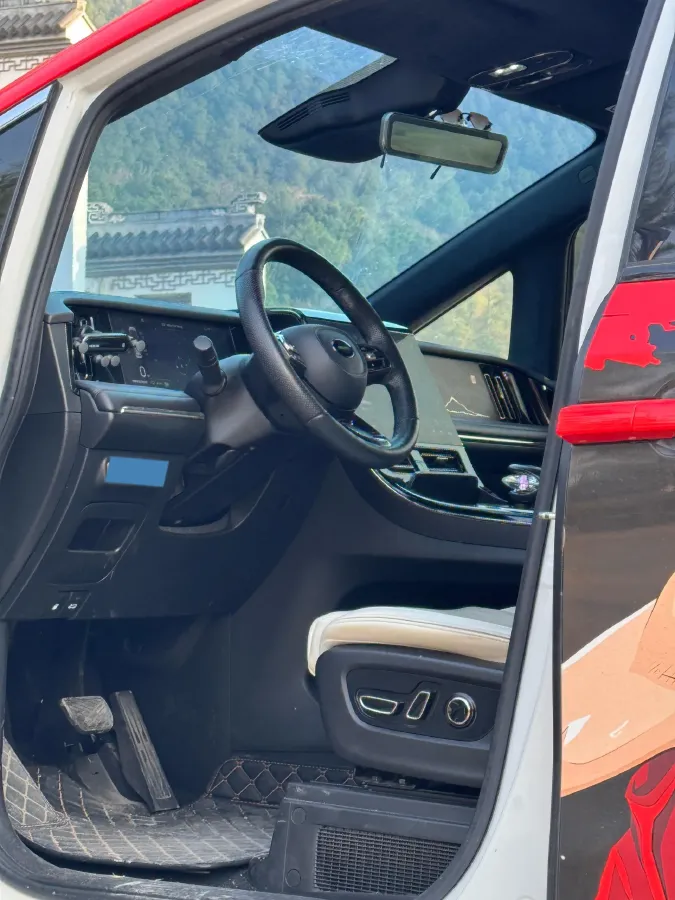 2023 GAC Trumpchi M8 2.0T 190HP L4 E-CVT Hybrid,autocango,china used car exporter,china ev exporter,chinese used car exporter,chinese used ev exporter