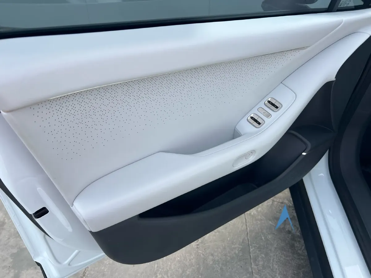 2024 Xpeng P7+ BEV 60.7KWH,autocango,china used car exporter,china ev exporter,chinese used car exporter,chinese used ev exporter