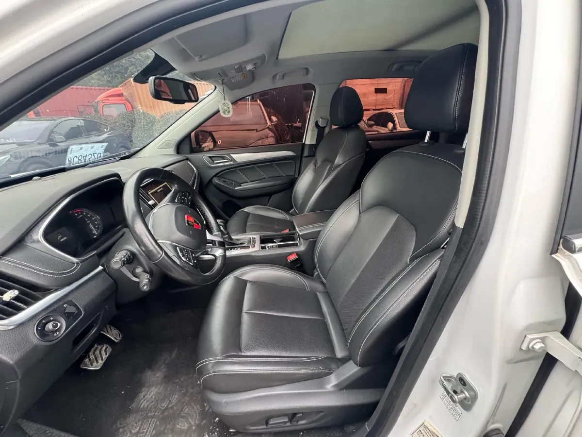 2016 Roewe RX5 2.0T 220HP L4 6DCT,autocango,china used car exporter,china ev exporter,chinese used car exporter,chinese used ev exporter