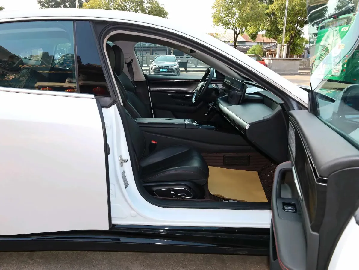 2022 DongFeng Forthing M7 2.0T 224HP L4 8AT,autocango,china used car exporter,china ev exporter,chinese used car exporter,chinese used ev exporter