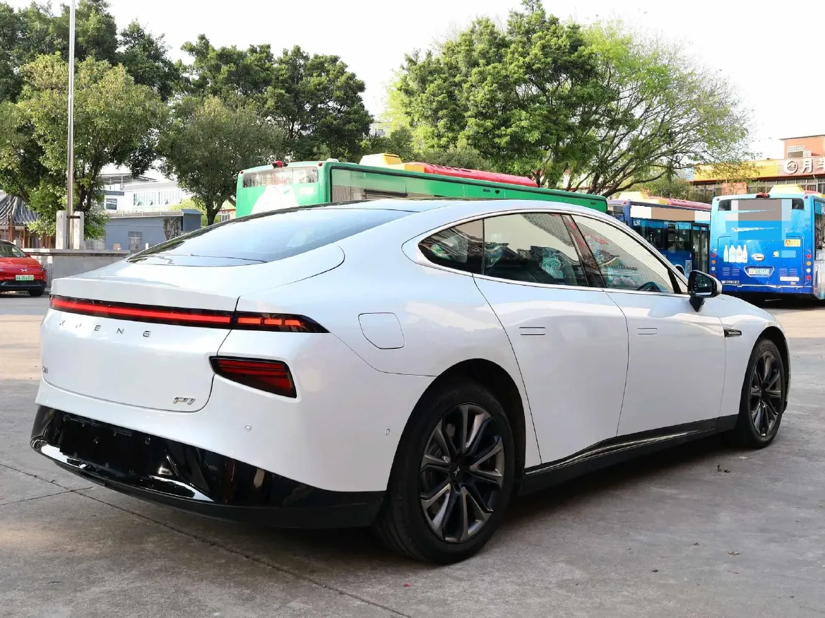 2022 DongFeng Forthing M7 2.0T 224HP L4 8AT,autocango,china used car exporter,china ev exporter,chinese used car exporter,chinese used ev exporter