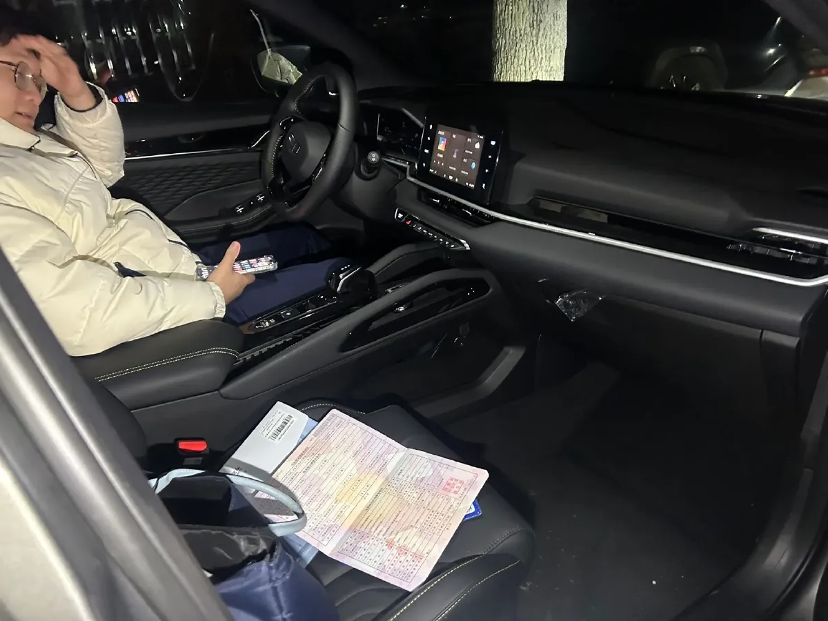 2025 Geely Coolray 1.5T 181HP L4 7DCT,autocango,china used car exporter,china ev exporter,chinese used car exporter,chinese used ev exporter