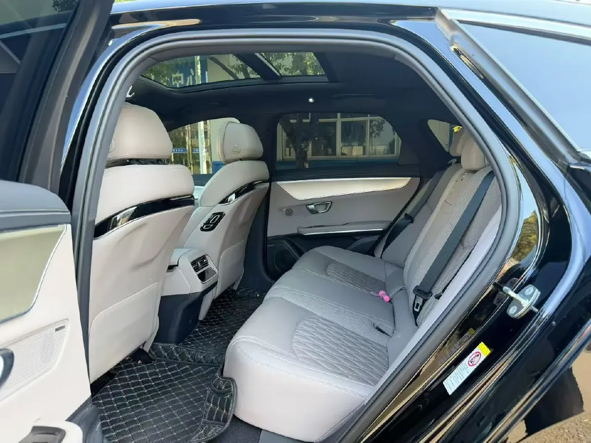 2025 BYD Han 1.5T 156HP L4 E-CVT PHEV,autocango,china used car exporter,china ev exporter,chinese used car exporter,chinese used ev exporter