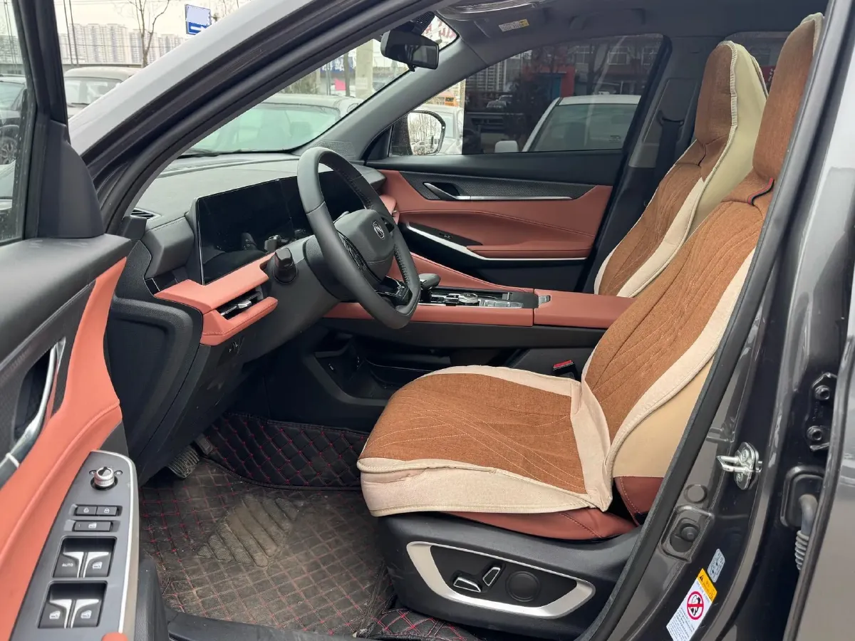 2024 ChangAn CS75 Plus 1.5T 188HP L4 8AT,autocango,china used car exporter,china ev exporter,chinese used car exporter,chinese used ev exporter