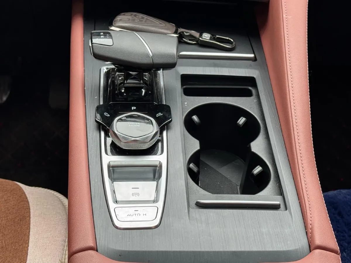 2024 ChangAn CS75 Plus 1.5T 188HP L4 8AT,autocango,china used car exporter,china ev exporter,chinese used car exporter,chinese used ev exporter