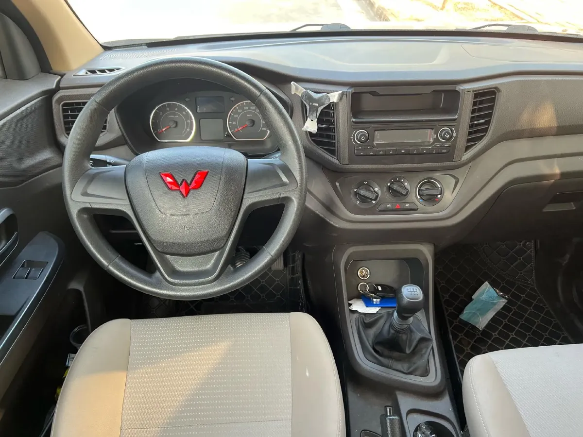 2022 JinBei Little Sea Lion X30 1.5L 102HP L4 5MT,autocango,china used car exporter,china ev exporter,chinese used car exporter,chinese used ev exporter