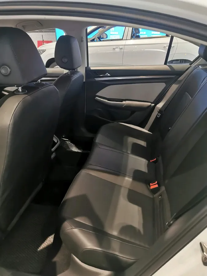 2024 Volkswagen Bora 1.2T 116HP L4 7DCT,autocango,china used car exporter,china ev exporter,chinese used car exporter,chinese used ev exporter