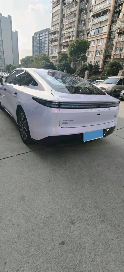 2025 Exceed Sterra ES REEV 156HP REEV 34.7KWH,autocango,china used car exporter,china ev exporter,chinese used car exporter,chinese used ev exporter
