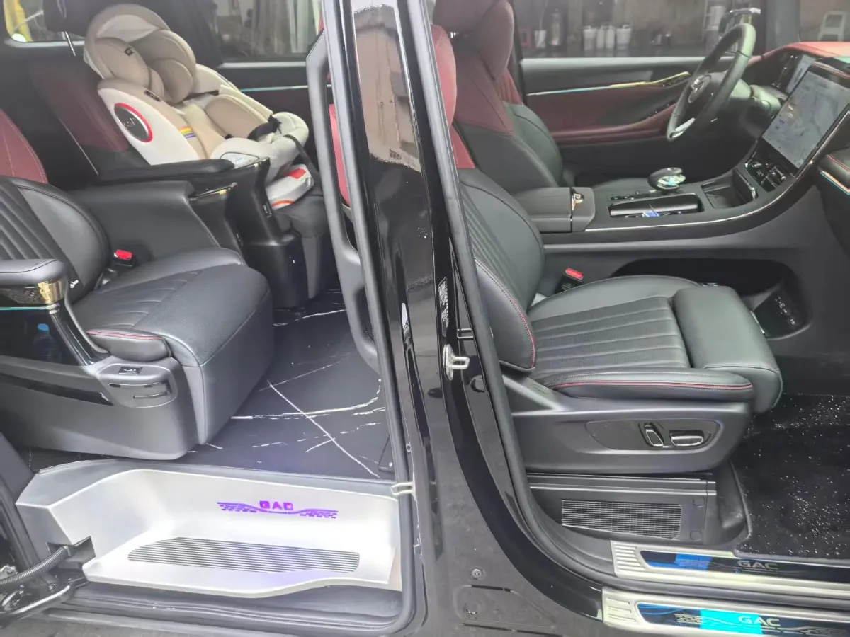 2024 GAC Trumpchi M8 2.0T 252HP L4 8AT,autocango,china used car exporter,china ev exporter,chinese used car exporter,chinese used ev exporter