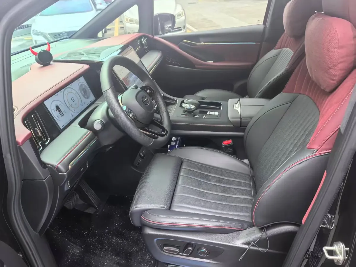 2024 GAC Trumpchi M8 2.0T 252HP L4 8AT,autocango,china used car exporter,china ev exporter,chinese used car exporter,chinese used ev exporter