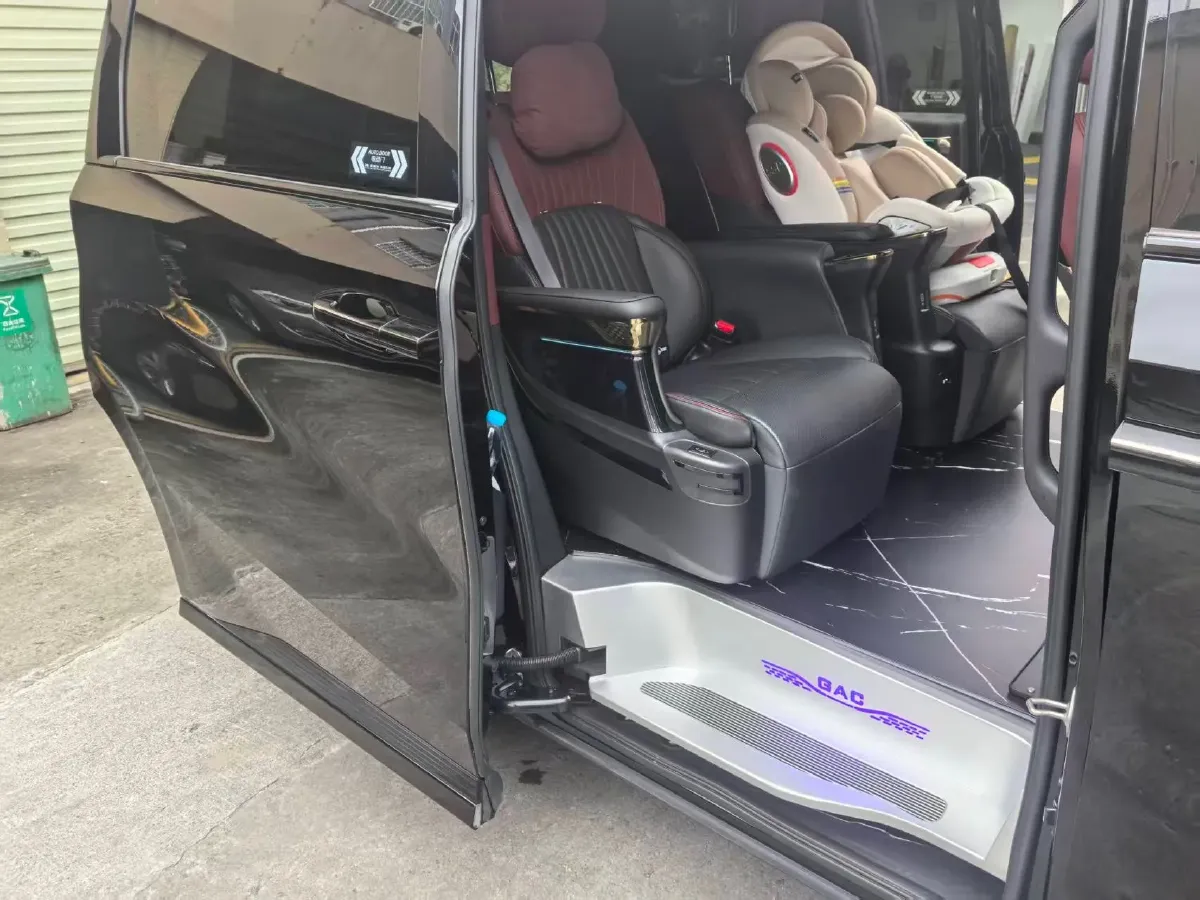 2024 GAC Trumpchi M8 2.0T 252HP L4 8AT,autocango,china used car exporter,china ev exporter,chinese used car exporter,chinese used ev exporter