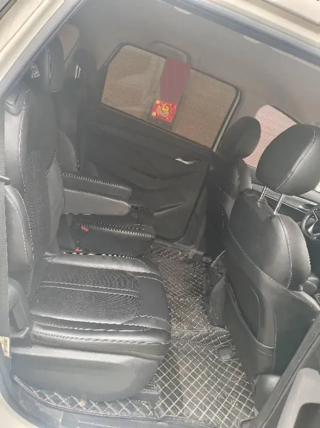 2019 BaoJun 360 1.5L 105HP L4 CVT,autocango,china used car exporter,china ev exporter,chinese used car exporter,chinese used ev exporter