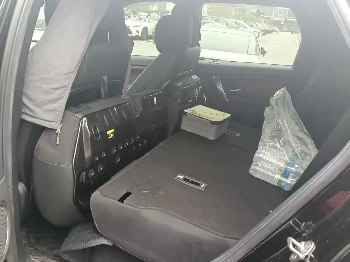 2022 Land Rover Discovery Sport 2.0T 249HP L4 9AT,autocango,china used car exporter,china ev exporter,chinese used car exporter,chinese used ev exporter