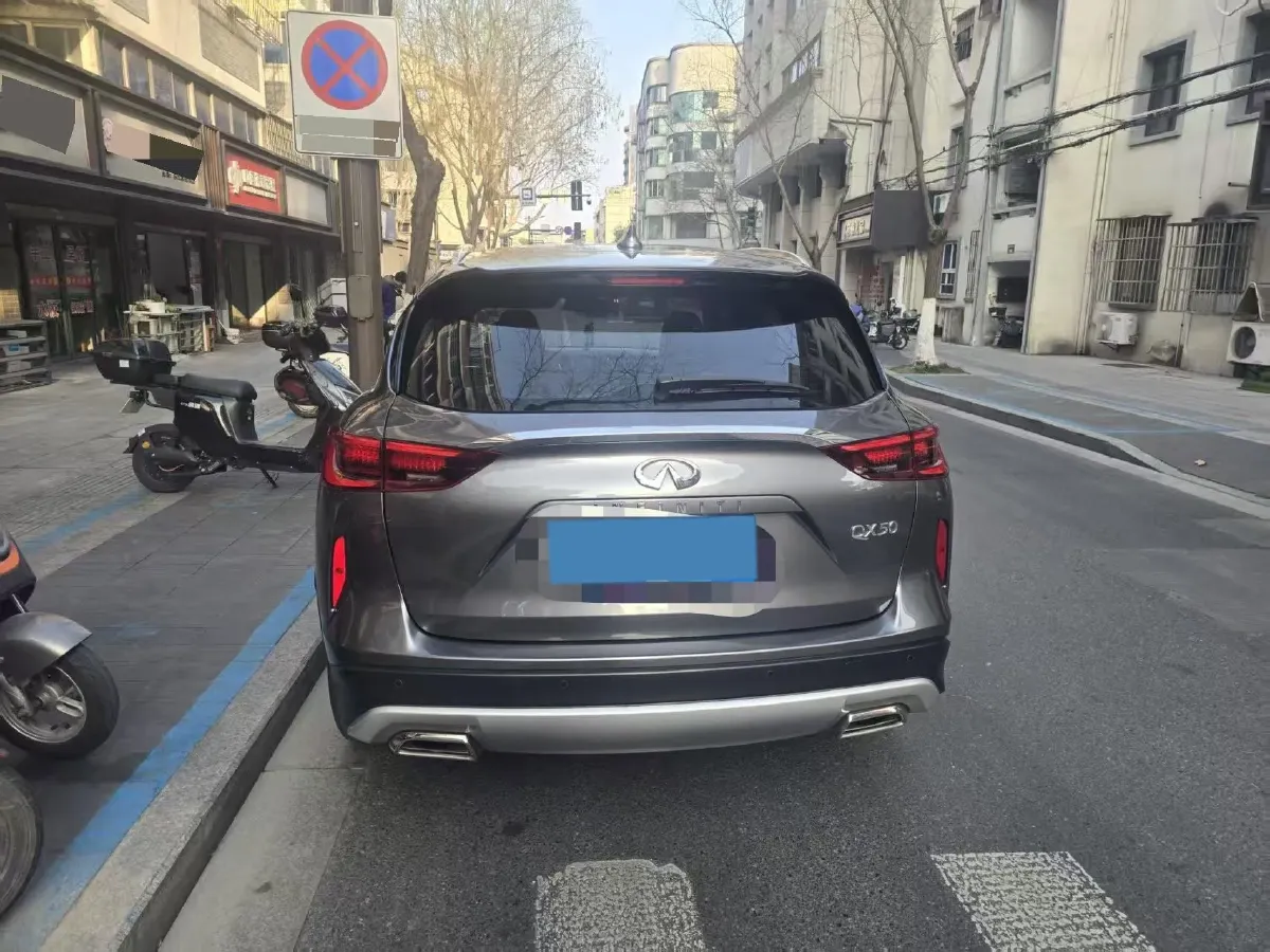 2020 Infiniti QX50 2.0T 272HP L4 CVT,autocango,china used car exporter,china ev exporter,chinese used car exporter,chinese used ev exporter