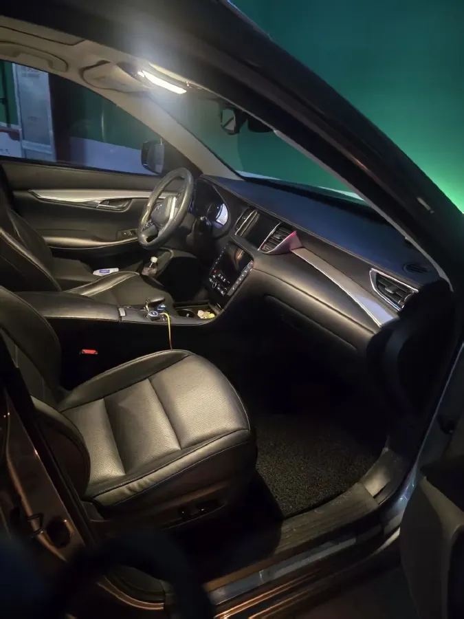 2020 Infiniti QX50 2.0T 272HP L4 CVT,autocango,china used car exporter,china ev exporter,chinese used car exporter,chinese used ev exporter