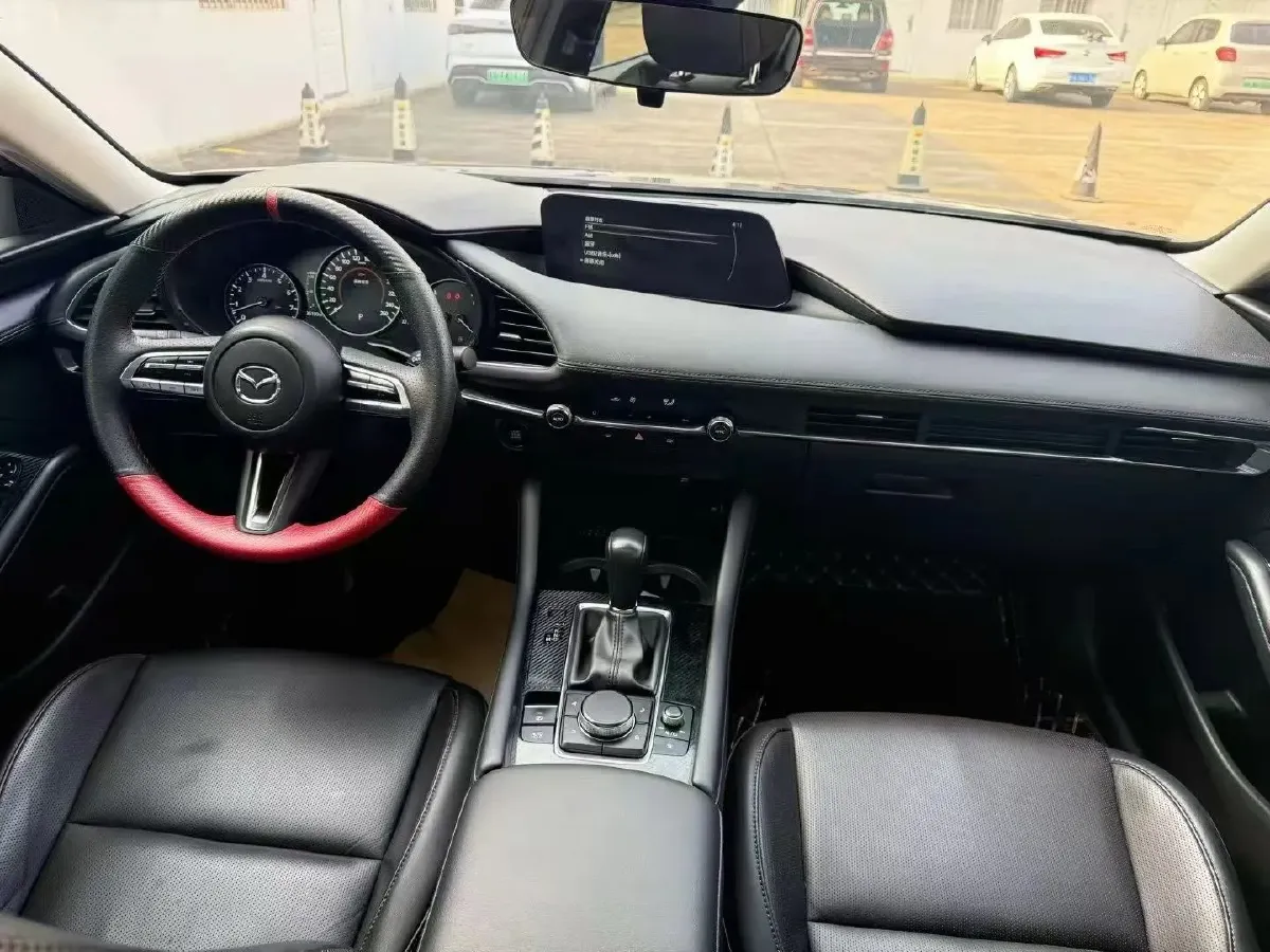 2022 Mazda 3 Axela 2.0L 158HP L4 6AT,autocango,china used car exporter,china ev exporter,chinese used car exporter,chinese used ev exporter