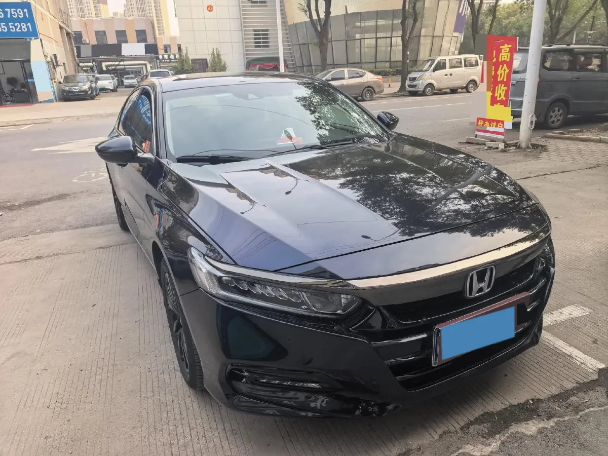 2021 Honda Accord 1.5T 194HP L4 CVT,autocango,china used car exporter,china ev exporter,chinese used car exporter,chinese used ev exporter