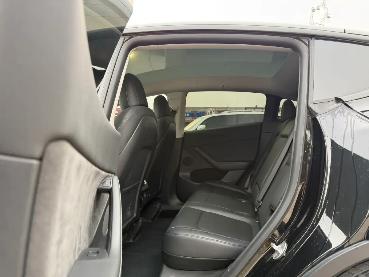 2021 Tesla Model Y BEV 60KWH,autocango,china used car exporter,china ev exporter,chinese used car exporter,chinese used ev exporter