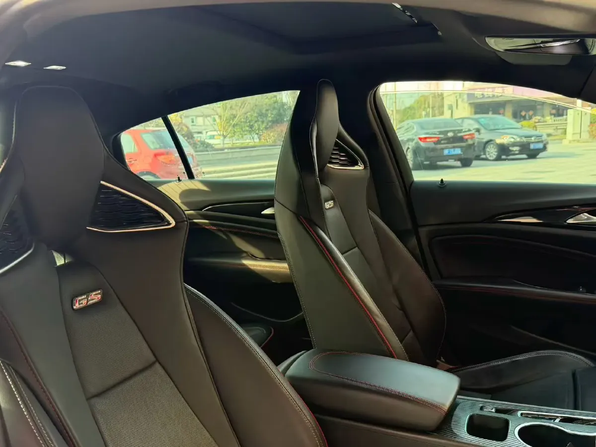 2021 Buick Regal 2.0T 237HP L4 9AT,autocango,china used car exporter,china ev exporter,chinese used car exporter,chinese used ev exporter