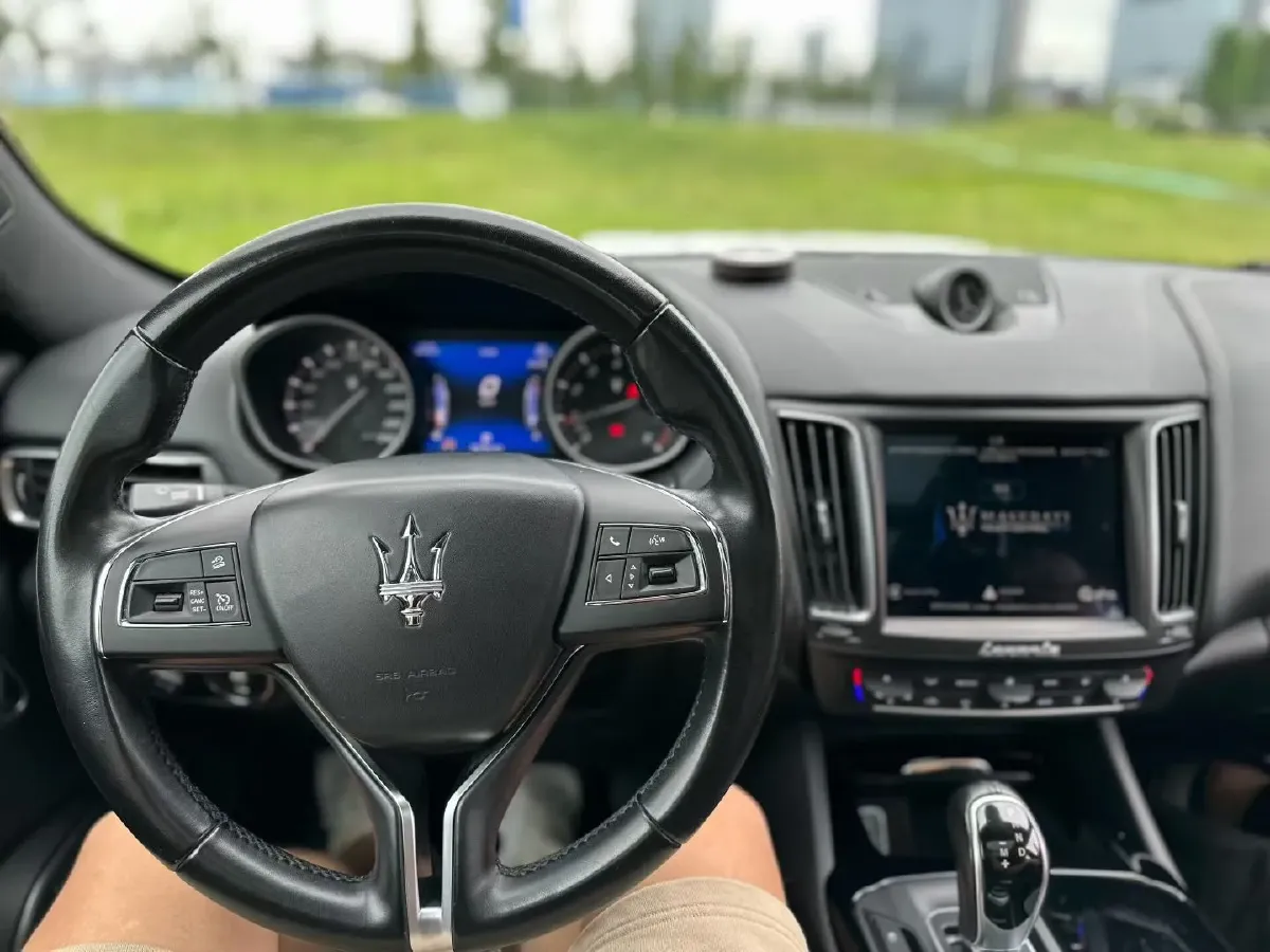 2018 Jaguar XJ 3.0T 340HP V6 8AT,autocango,china used car exporter,china ev exporter,chinese used car exporter,chinese used ev exporter