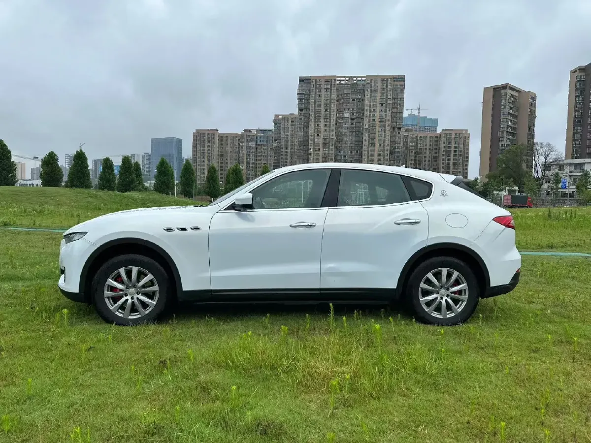 2018 Jaguar XJ 3.0T 340HP V6 8AT,autocango,china used car exporter,china ev exporter,chinese used car exporter,chinese used ev exporter