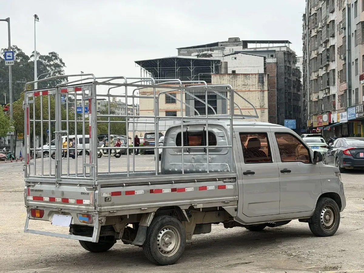 2019 WuLing RongGuang New Truck 1.5L 107HP L4 5MT,autocango,china used car exporter,china ev exporter,chinese used car exporter,chinese used ev exporter