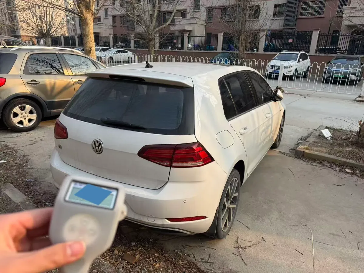 2020 Volkswagen Golf 1.2T 116HP L4 7DCT,autocango,china used car exporter,china ev exporter,chinese used car exporter,chinese used ev exporter