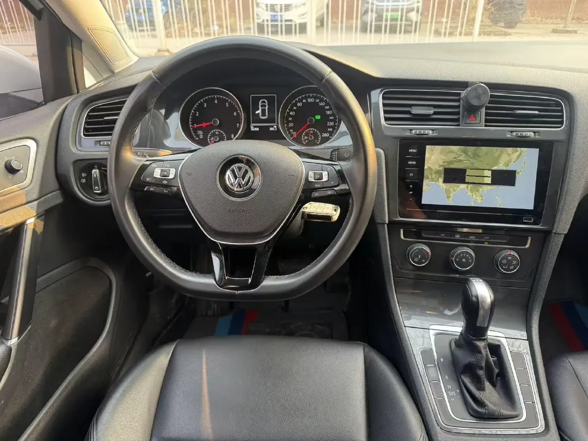 2020 Volkswagen Golf 1.2T 116HP L4 7DCT,autocango,china used car exporter,china ev exporter,chinese used car exporter,chinese used ev exporter