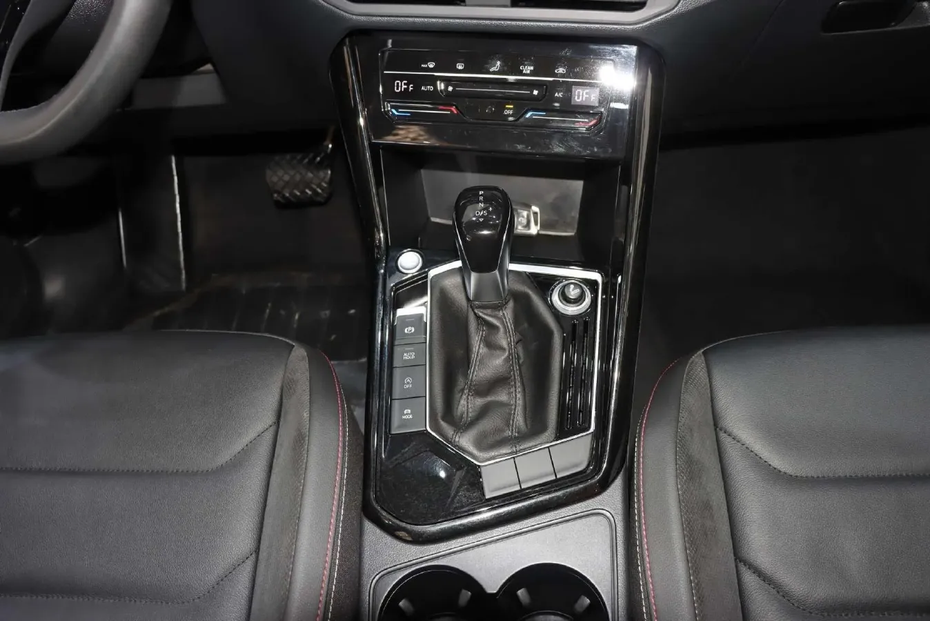 2020 Volkswagen Tayron 2.0T 186HP L4 7DCT,autocango,china used car exporter,china ev exporter,chinese used car exporter,chinese used ev exporter