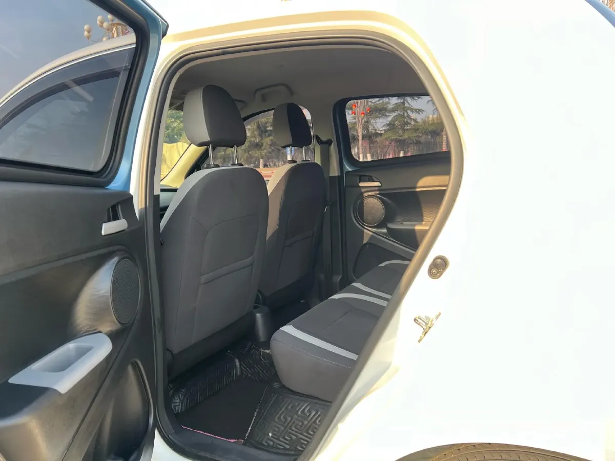 2019 Roewe i6 1.6L 125HP L4 CVT,autocango,china used car exporter,china ev exporter,chinese used car exporter,chinese used ev exporter