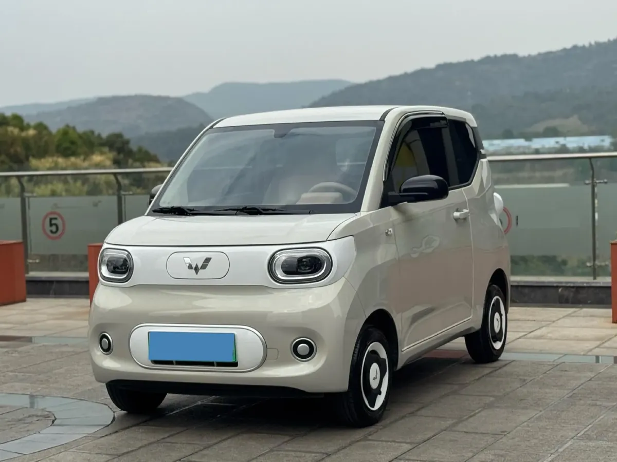 2024 WuLing HongGuang MINI EV BEV 17.3KWH,autocango,china used car exporter,china ev exporter,chinese used car exporter,chinese used ev exporter