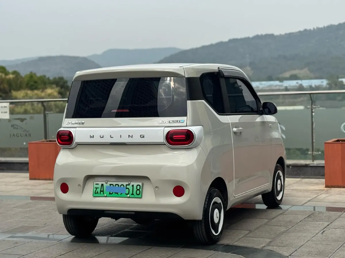 2024 WuLing HongGuang MINI EV BEV 17.3KWH,autocango,china used car exporter,china ev exporter,chinese used car exporter,chinese used ev exporter