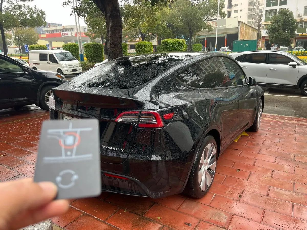 2022 Tesla Model Y BEV 60KWH,autocango,china used car exporter,china ev exporter,chinese used car exporter,chinese used ev exporter