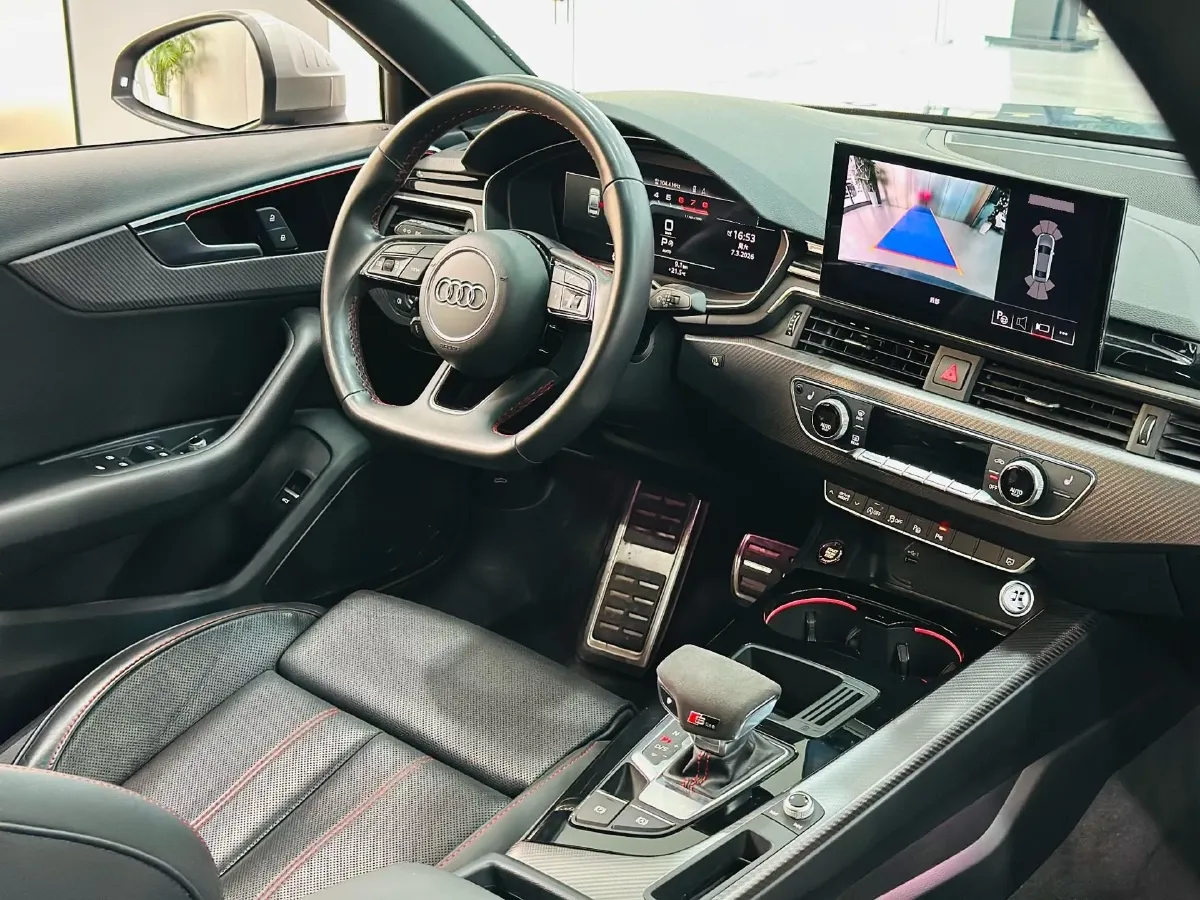 2022 Audi A4L 2.0T 190HP L4 7DCT,autocango,china used car exporter,china ev exporter,chinese used car exporter,chinese used ev exporter