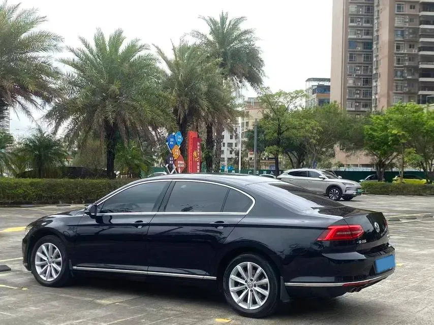 2018 Volkswagen Magotan 1.4T 150HP L4 7DCT,autocango,china used car exporter,china ev exporter,chinese used car exporter,chinese used ev exporter