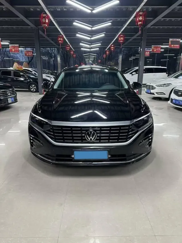 2023 Volkswagen Passat 2.0T 186HP L4 7DCT,autocango,china used car exporter,china ev exporter,chinese used car exporter,chinese used ev exporter