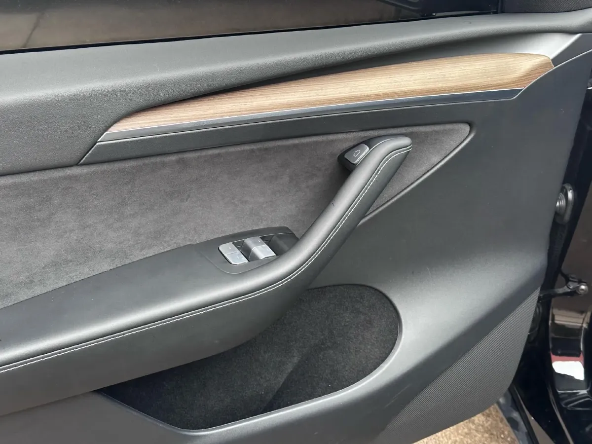 2022 Tesla Model Y BEV 60KWH,autocango,china used car exporter,china ev exporter,chinese used car exporter,chinese used ev exporter